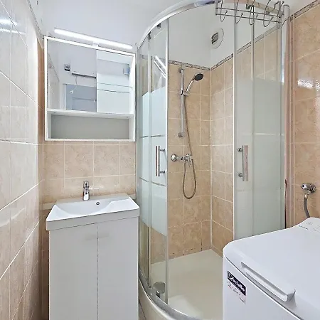 Vacation Near Sea With Private Parking *